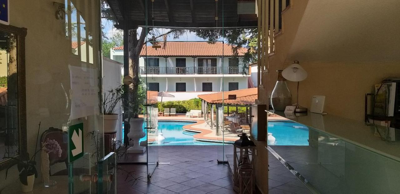 אפיטוס Eden Hotel מראה חיצוני תמונה