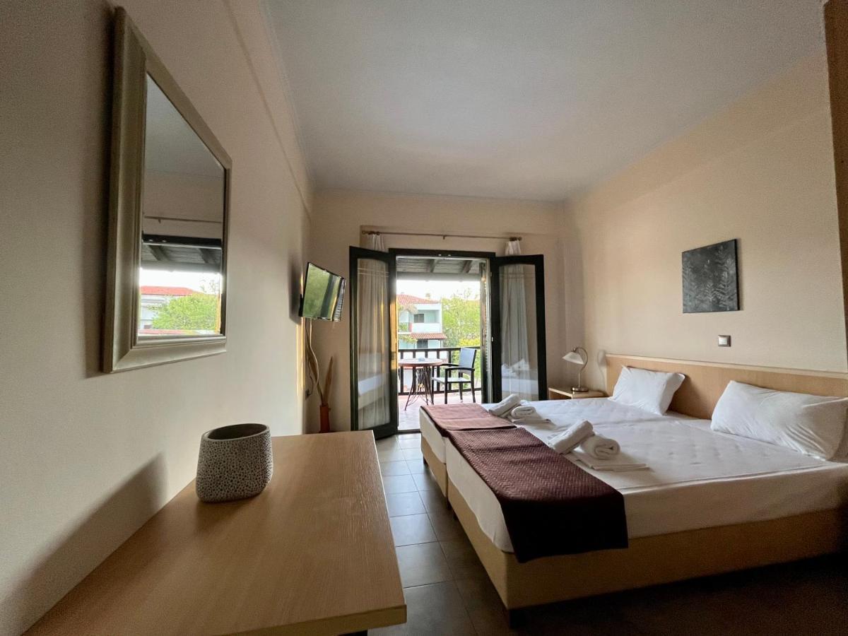 אפיטוס Eden Hotel מראה חיצוני תמונה