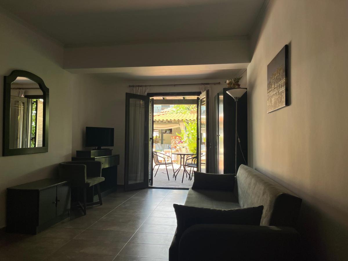 אפיטוס Eden Hotel מראה חיצוני תמונה
